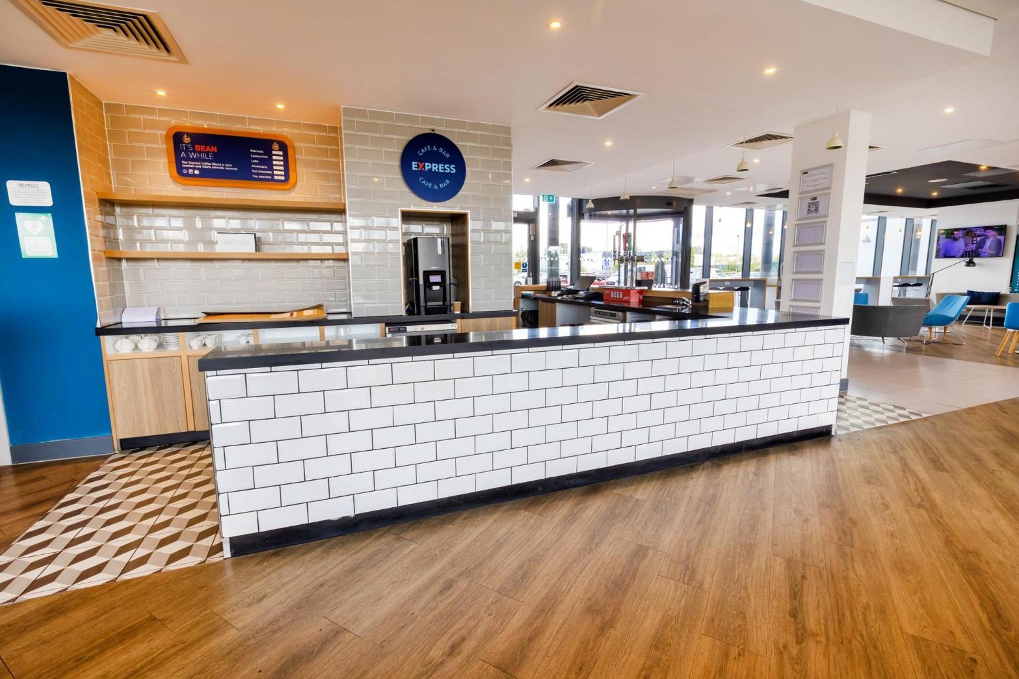 Holiday Inn Express - Manchester - Traffordcity By Ihg Urmston Luaran gambar